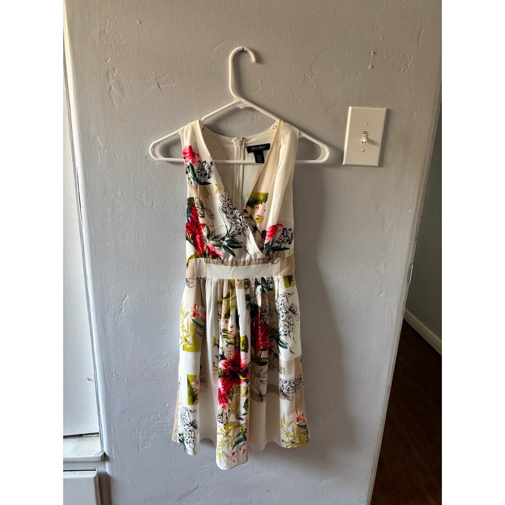 White House Black Market Floral Dress with Waist Tie- Size 00